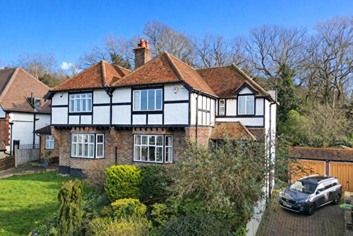 3 Bedroom Semi Detached House For Sale In Abbotsbury Road, Hayes, BR2