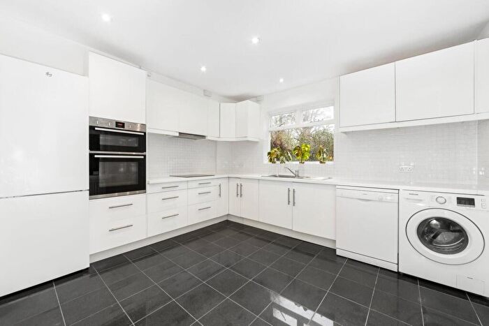 4 Bedroom House To Rent In Fox Hill Gardens, Crystal Palace, London, SE19