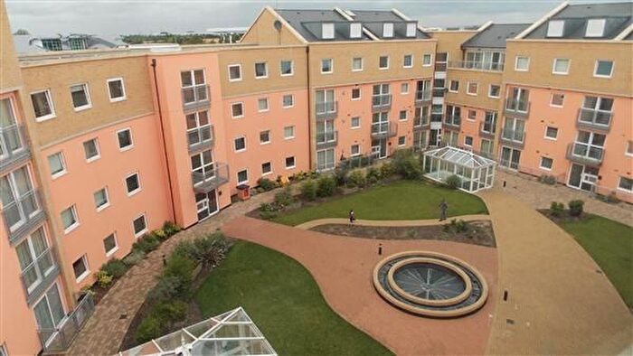2 Bedroom Flat To Rent In Wooldridge Close, Feltham, TW14