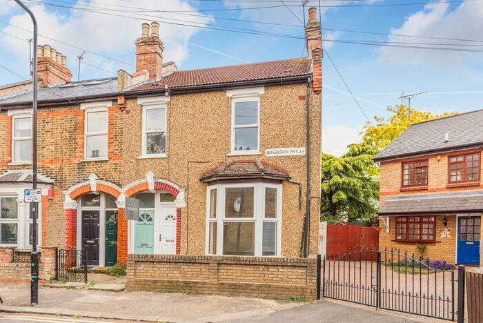 2 Bedroom Flat To Rent In Brighton Avenue, Walthamstow, London, E17