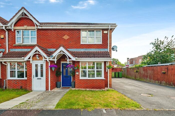 3 Bedroom End Of Terrace House For Sale In Brooklands Park, Widnes, Cheshire, WA8