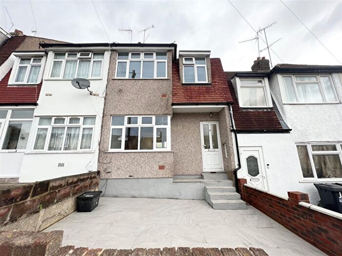 3 Bedroom Terraced House To Rent In Priory Place, Dartford, DA1