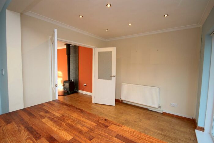 3 Bedroom End Of Terrace House For Sale In Drylla, Dinas Powys, CF64