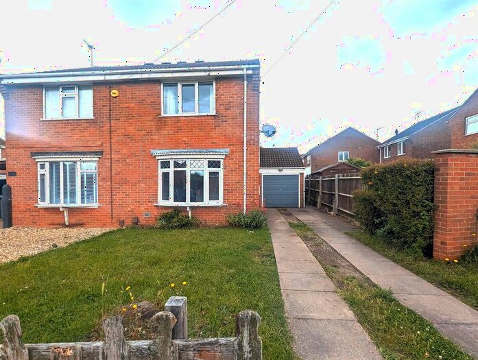 2 Bedroom Property To Rent In Rowan Way, Balderton, Newark, NG24