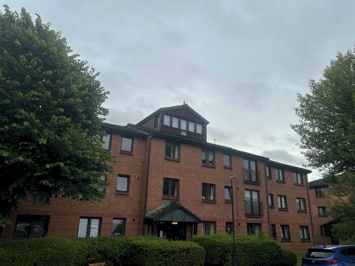 3 Bedroom Flat To Rent In Abbey Mill, Riverside, Stirling, FK8