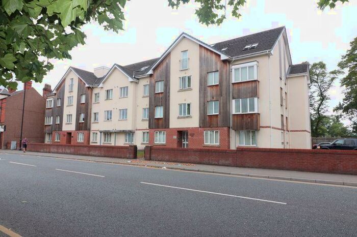 2 Bedroom Flat To Rent In Park View, New Chester Road, New Ferry, Wirral, CH62