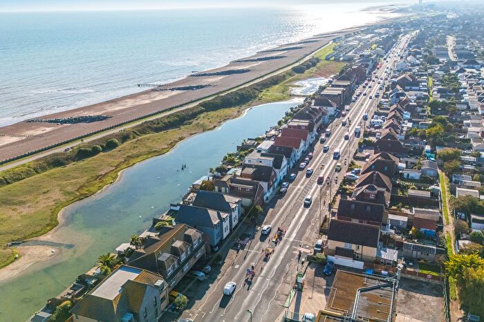 4 Bedroom Detached House For Sale In Brighton Road, Lancing, BN15