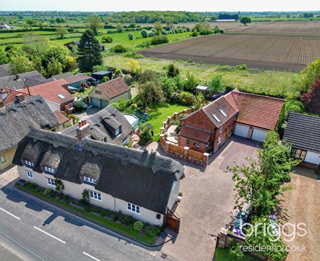8 Bedroom Cottage For Sale In High Street, Thurlby, Market Deeping, PE10