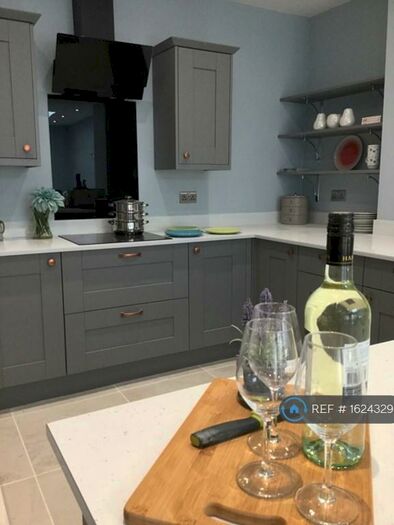 4 Bedroom End Of Terrace House To Rent In Thorndale, Bristol, BS8