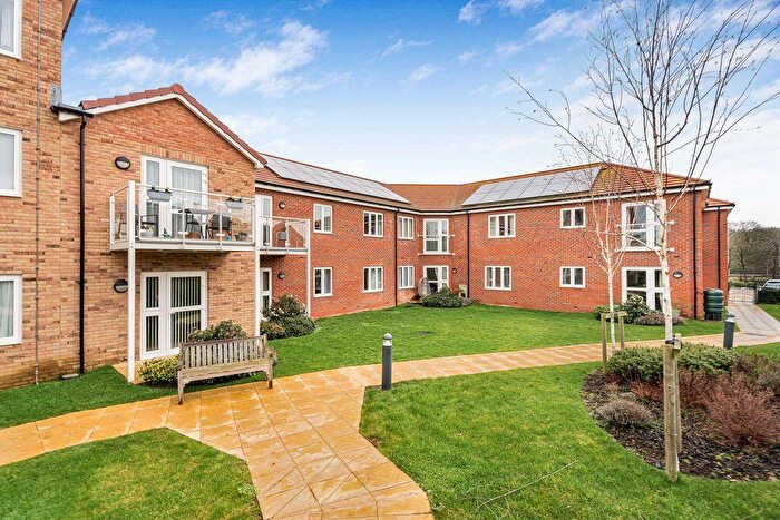 2 Bedroom Flat For Sale In Bluebell House, Westcroft, Milton Keynes, MK4