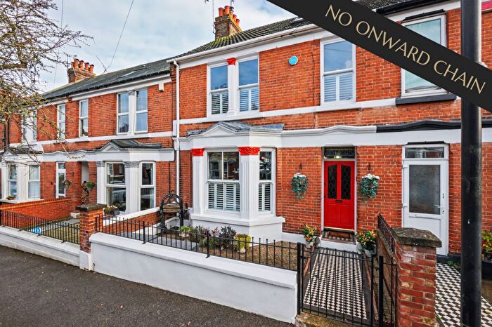 4 Bedroom Terraced House For Sale In Malvern Road, Gillingham, ME7