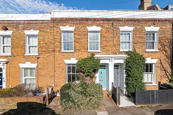 3 Bedroom House For Sale In Mayall Road, Herne Hill, London, SE24