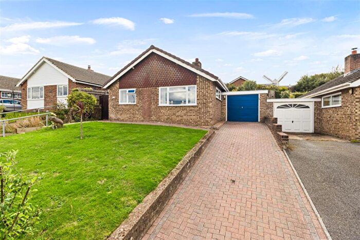 2 Bedroom Detached Bungalow For Sale In Hurst Lane, Herstmonceux, Hailsham, BN27