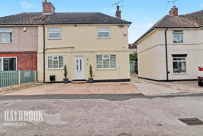 3 Bedroom Semi-Detached House For Sale In Barnsley Road, Dodworth, S75