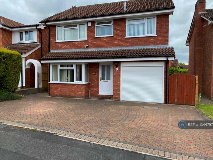 4 Bedroom Detached House To Rent In Paragon Avenue, Newcastle Under Lyme, ST5