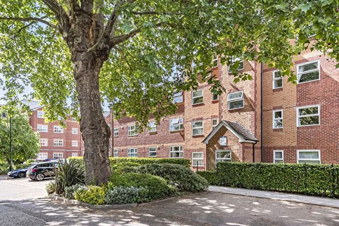 1 Bedroom Flat For Sale In Henry Doulton Drive, Tooting, SW17