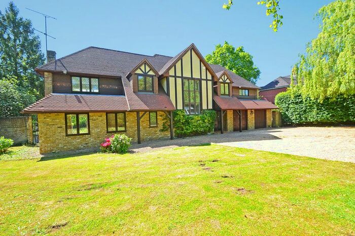 5 Bedroom Detached House To Rent In Spicersfield, Crown Estate, KT22