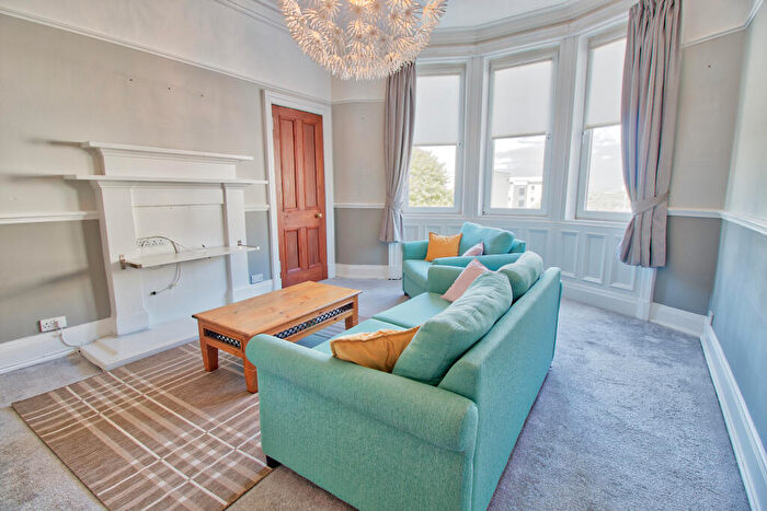 1 Bedroom Flat To Rent In Main Street, Cambuslang, G72