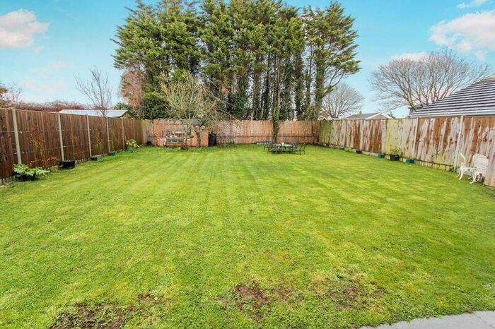 4 Bedroom Detached House For Sale In Fonmon Road, Rhoose, CF62