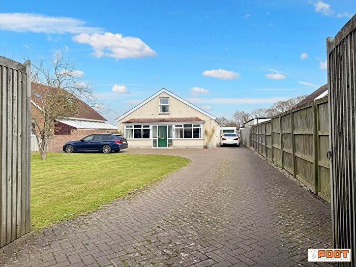 6 Bedroom Detached House For Sale In Havant Road, Hayling Island, PO11