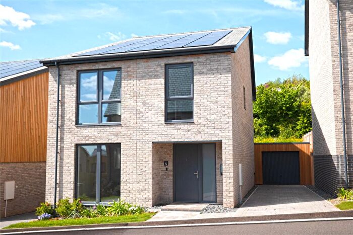 4 Bedroom Detached House For Sale In Pulling Road, Pinhoe, Exeter, EX4