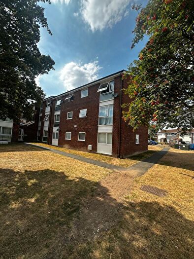 1 Bedroom Flat For Sale In Yeats Close, Royston, SG8