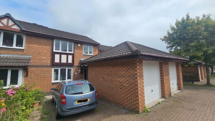 3 Bedroom Semi-Detached House To Rent In Butterlands, Preston, PR1