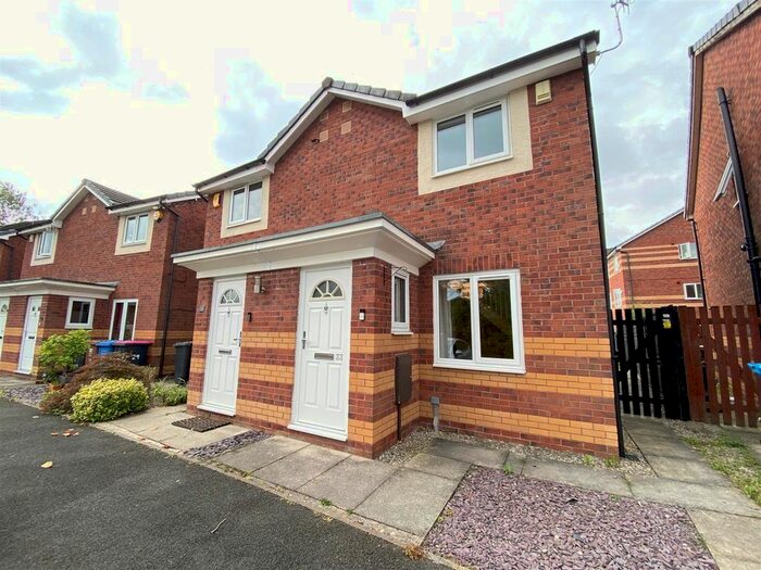 2 Bedroom Semi-Detached House To Rent In Velour Close, Salford, M3