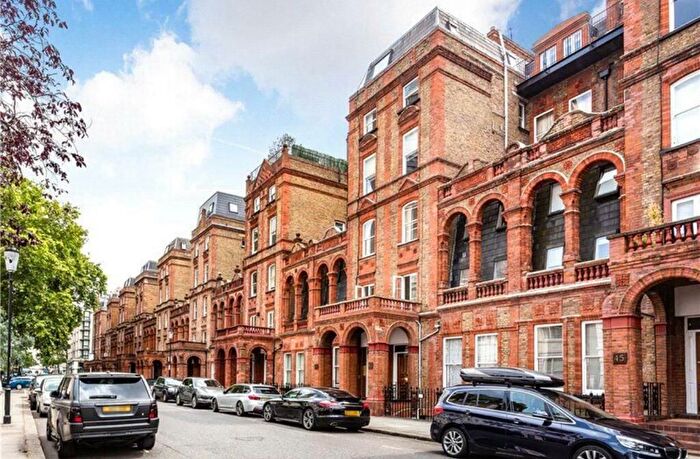 1 Bedroom Flat To Rent In Courtfield Road, London, SW7