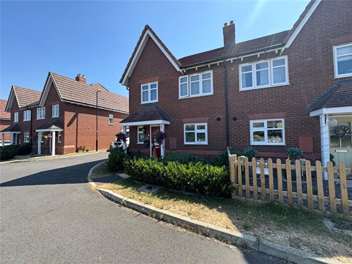 4 Bedroom Semi Detached House To Rent In Welby Close, Tadpole Garden Village, Swindon, Wiltshire, SN25