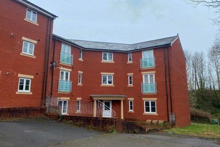 2 Bedroom Flat To Rent In Dart Walk, Exeter, EX2
