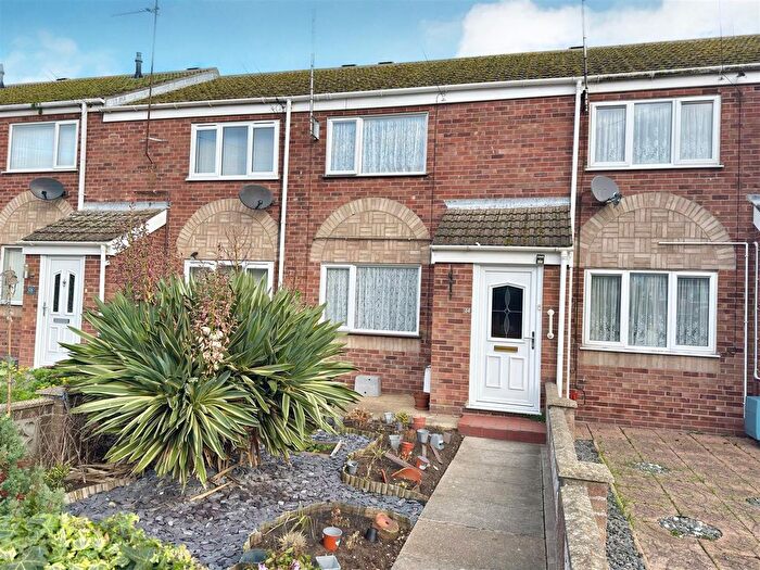 2 Bedroom Terraced House For Sale In Hervey Street, Lowestoft, Suffolk, NR32