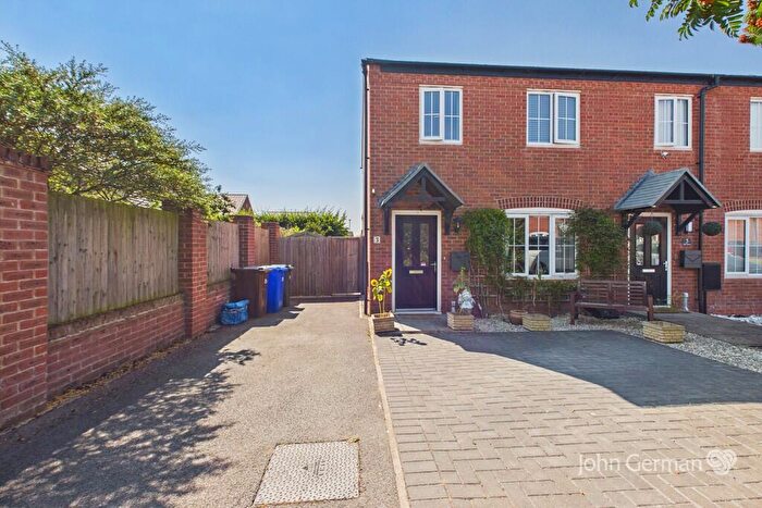 2 Bedroom End Of Terrace House For Sale In Salt Drive, Barton Under Needwood, DE13