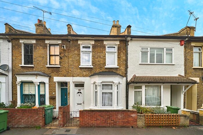 2 Bedroom Terraced House For Sale In Aldworth Road, London, E15