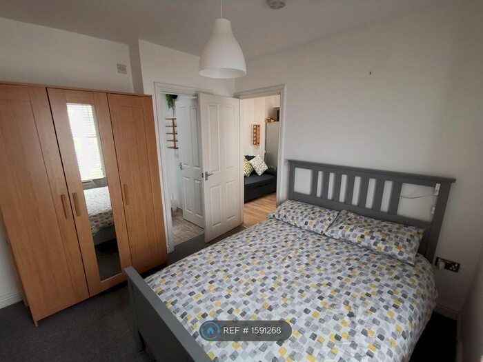 1 Bedroom Flat To Rent In Myrtle Street, Bristol, BS3