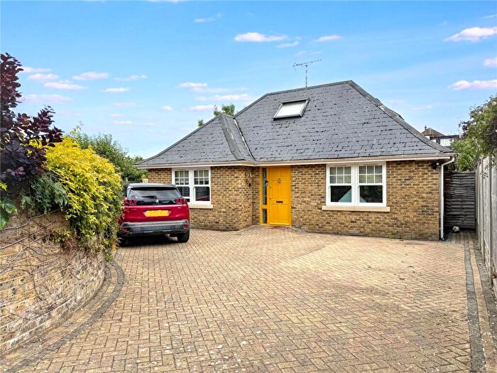 4 Bedroom Detached House For Sale In Sebright Road, Barnet, EN5