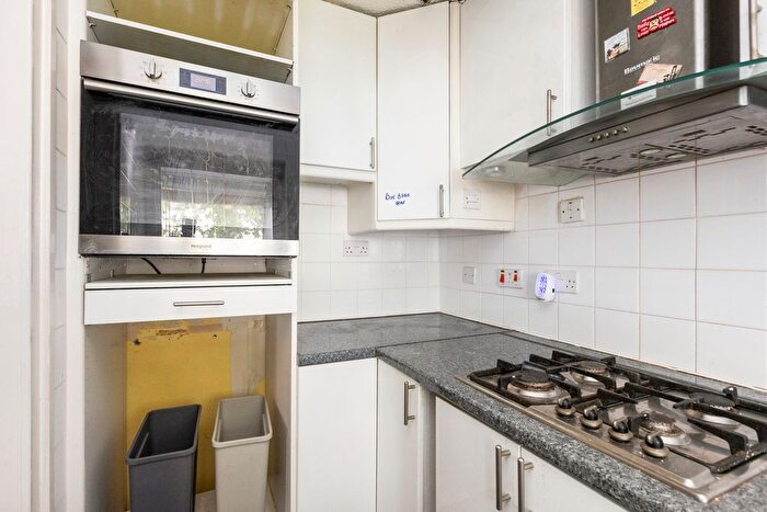 1 Bedroom End Of Terrace House For Sale In Chesser Loan, Edinburgh, EH14
