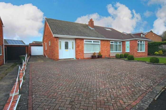 2 Bedroom Bungalow For Sale In Whitby Avenue, Guisborough, North Yorkshire, TS14