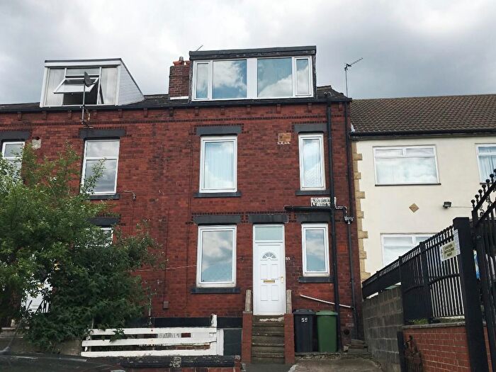 3 Bedroom Terraced House For Sale In Sandhurst Terrace, Leeds, LS8