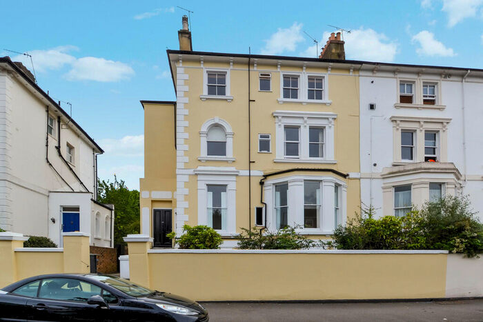 1 Bedroom Apartment To Rent In Surbiton, KT1