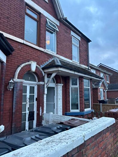 2 Bedroom Semi Detached House For Sale In Hawthorne Grove, Southport, Merseyside, PR9