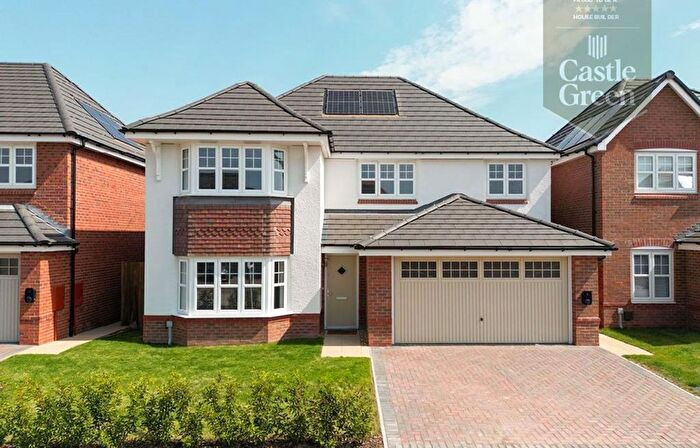 4 Bedroom Detached House For Sale In Keckwick Hill Crescent, Daresbury, WA4