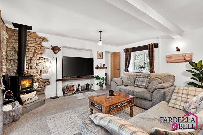 3 Bedroom Barn Conversion For Sale In Tunstill Fold, Fence, BB12