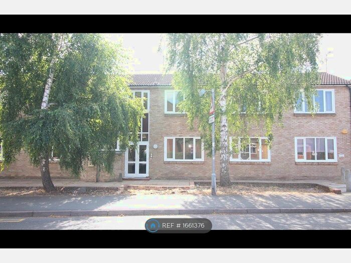 2 Bedroom Flat To Rent In Haltgate House, South Woodham Ferrers, Chelmsford, CM3
