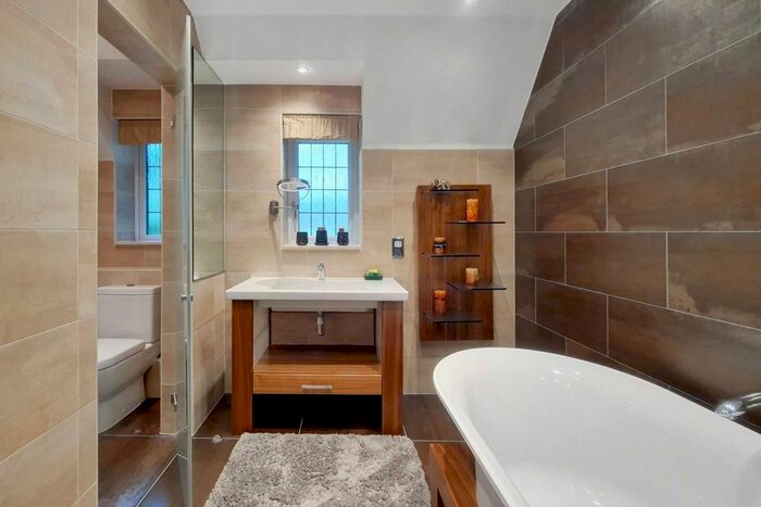 4 Bedroom Semi-Detached House To Rent In Court Road, Eltham, London, SE9