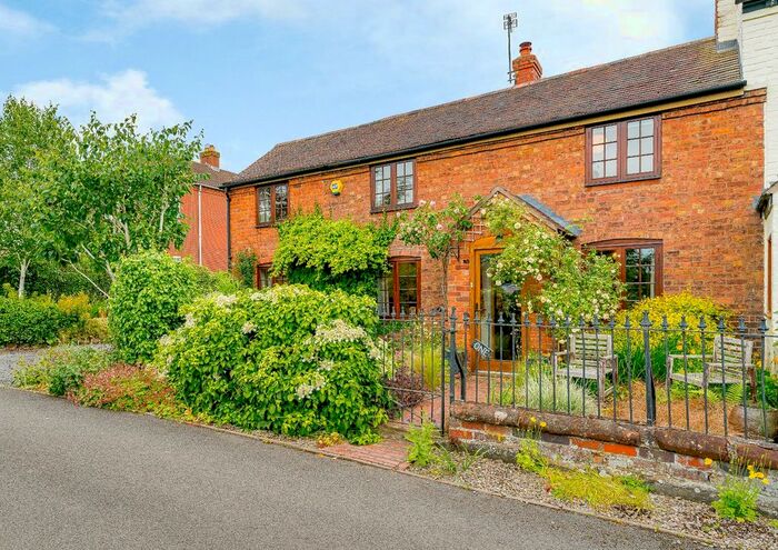 3 Bedroom Semi-Detached House For Sale In The Common, Bayston Hill, Shrewsbury, SY3