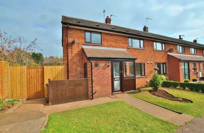 2 Bedroom End Of Terrace House To Rent In Fairway Crescent, Newton, NG13