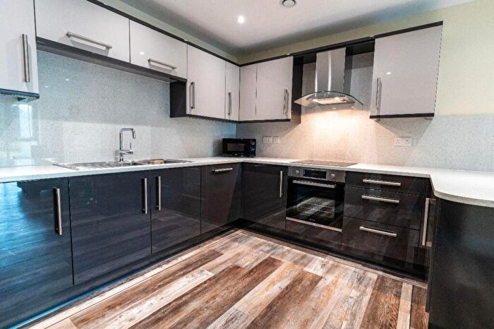 3 Bedroom Flat To Rent In Harrow Street, Sheffield, S11