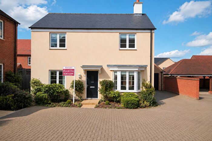 3 Bedroom Detached House To Rent In Needlepin Way, Buckingham, MK18