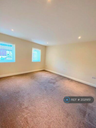 2 Bedroom Flat To Rent In Canklow Road, Rotherham, S60
